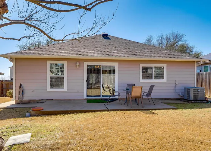 Holiday home Home: Near Dell Diamond & Waterpark! Round Rock