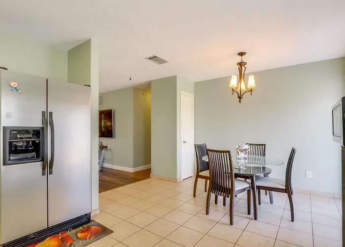 Home: Near Dell Diamond & Waterpark! Holiday home Round Rock
