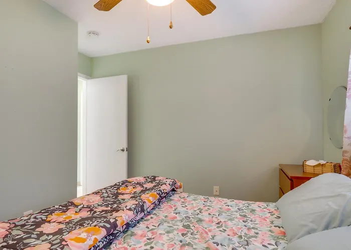 Home: Near Dell Diamond & Waterpark!