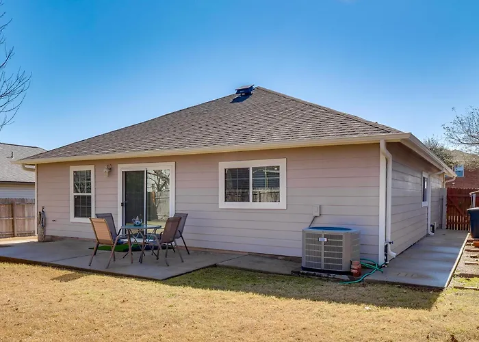 Holiday home Home: Near Dell Diamond & Waterpark! *