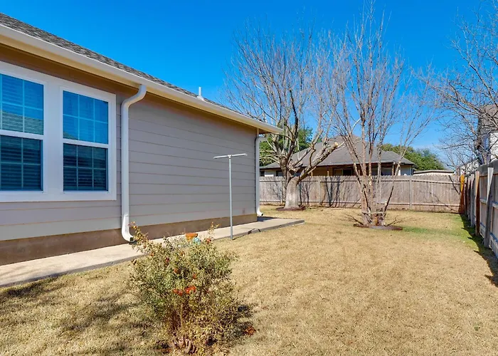 Home: Near Dell Diamond & Waterpark! * Round Rock